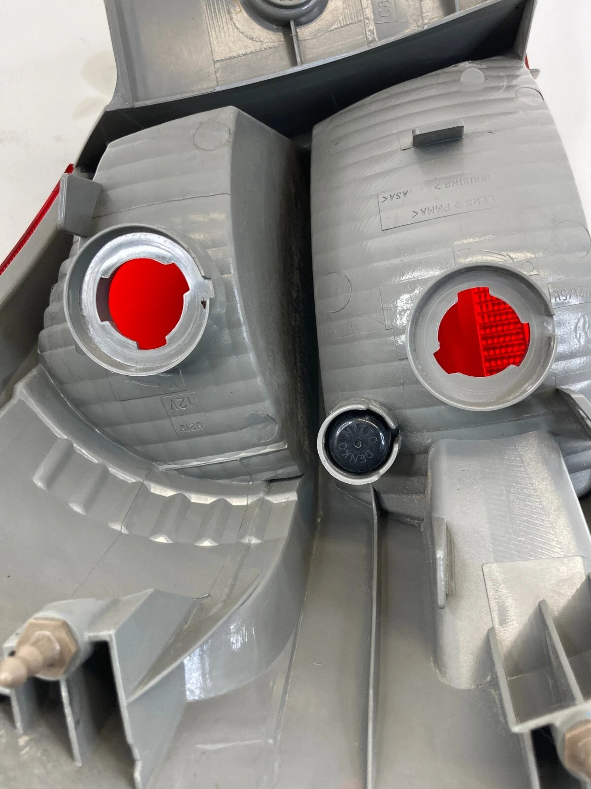 2014 2015 NISSAN ROGUE SELECT RIGHT PASSENGER OUTER TAIL LIGHT LAMP OEM