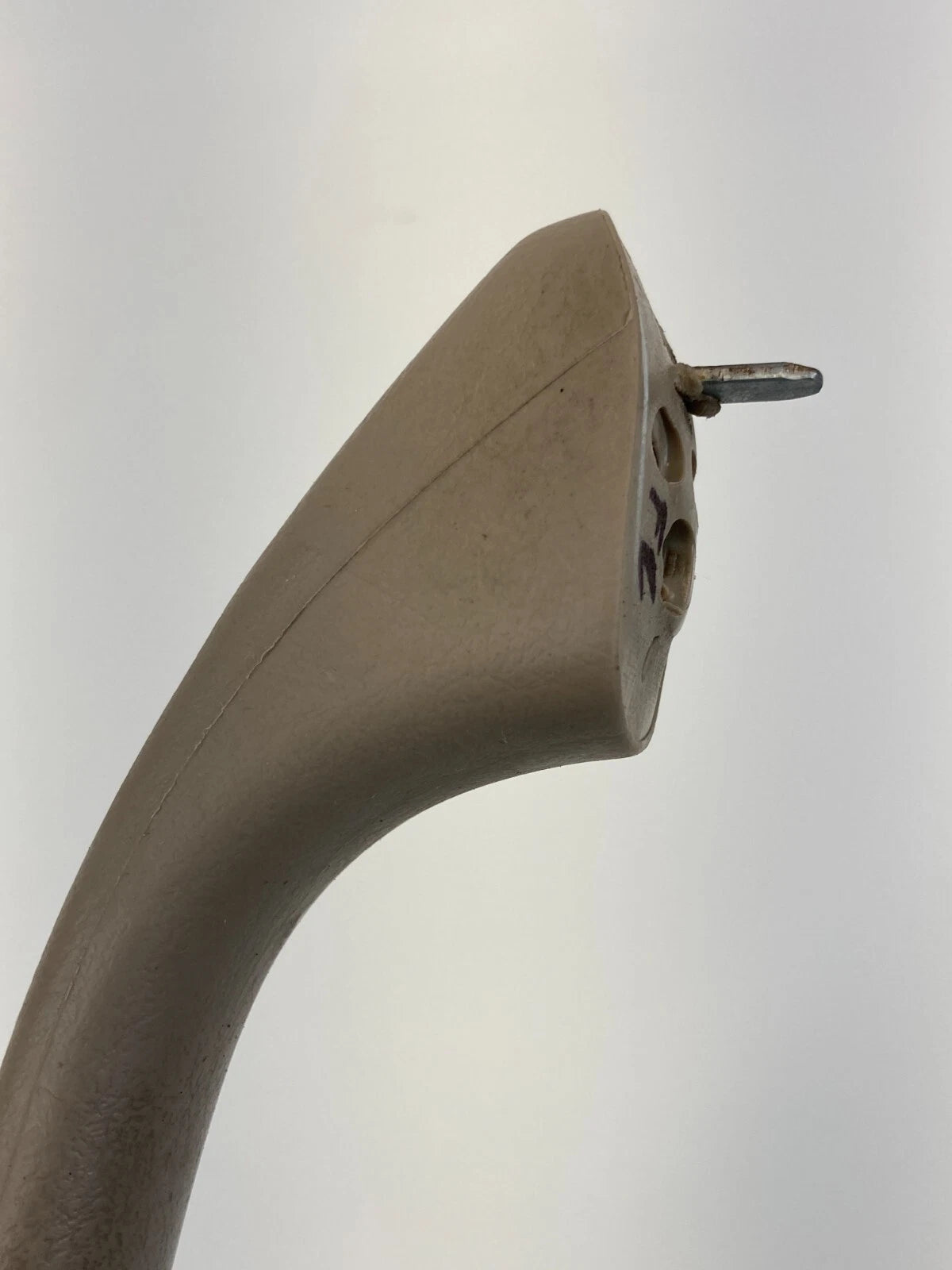 98 99 00 01 02 HONDA ACCORD SEDAN FRONT RIGHT SIDE ROOF GRAB HANDLE GRIP OEM