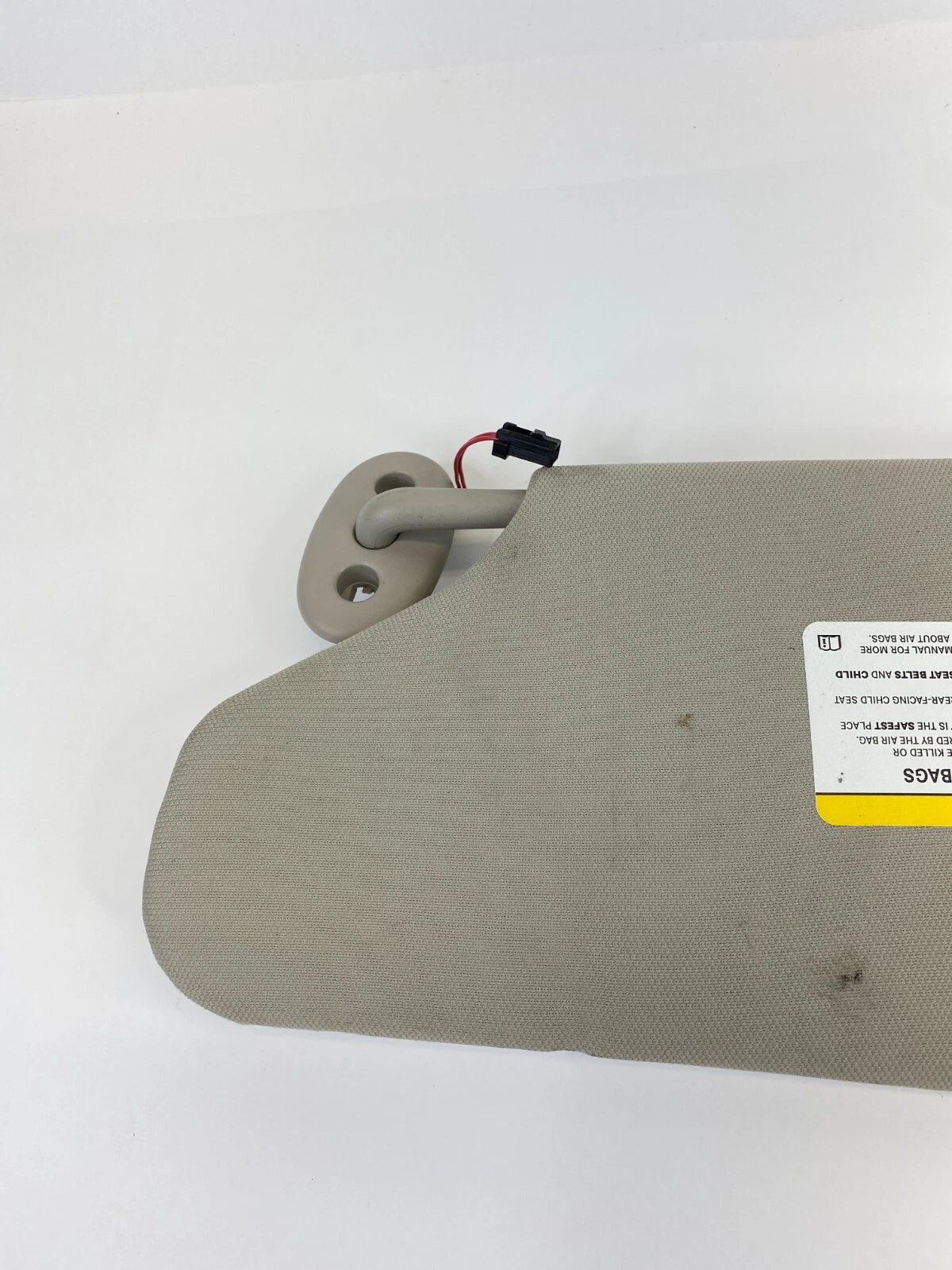 05-10 JEEP GRAND CHEROKEE RIGHT PASSENGER SIDE SUNVISOR SUN VISOR W/ LIGHT OEM