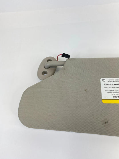 05-10 JEEP GRAND CHEROKEE RIGHT PASSENGER SIDE SUNVISOR SUN VISOR W/ LIGHT OEM