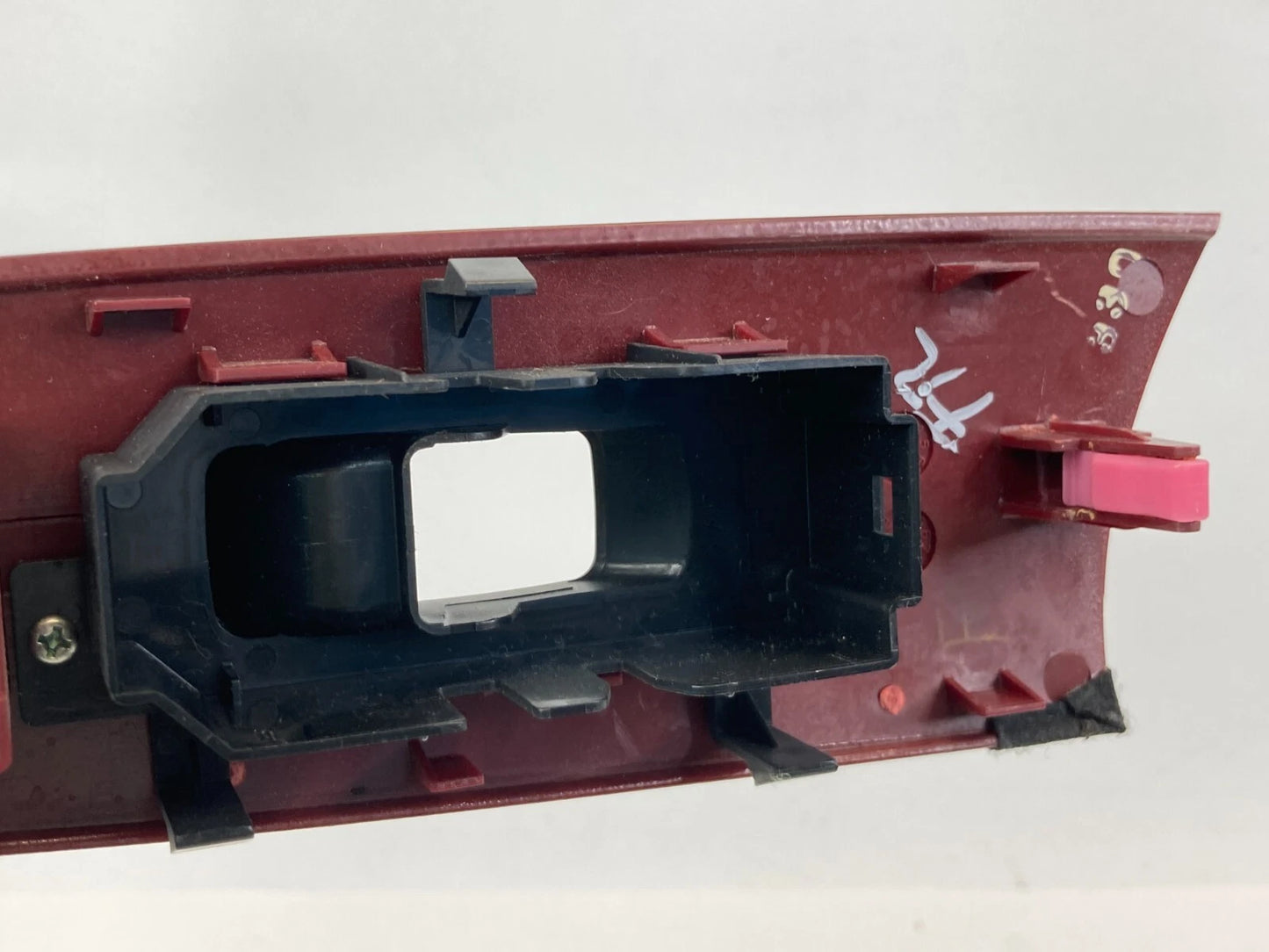 06-08 LEXUS IS250 FRONT RIGHT DOOR WINDOW SWITCH BEZEL COVER TRIM 74231-53110