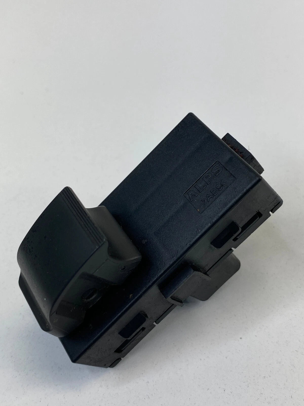 09-17 CHEVY TRAVERSE 07-11 HHR REAR LEFT DOOR WINDOW CONTROL SWITCH 22895546