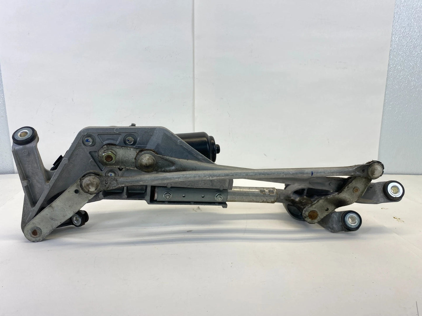 2007-2011 HONDA CR-V FRONT WIPER MOTOR & LINKAGE TRANSMISSION OEM 76505-SWA-A02