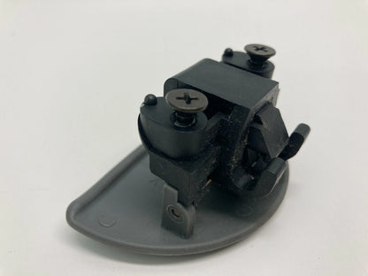 2004 2005 CHEVROLET AVEO DASH GLOVE BOX COMPARTMENT LATCH LOCK HANDLE OEM