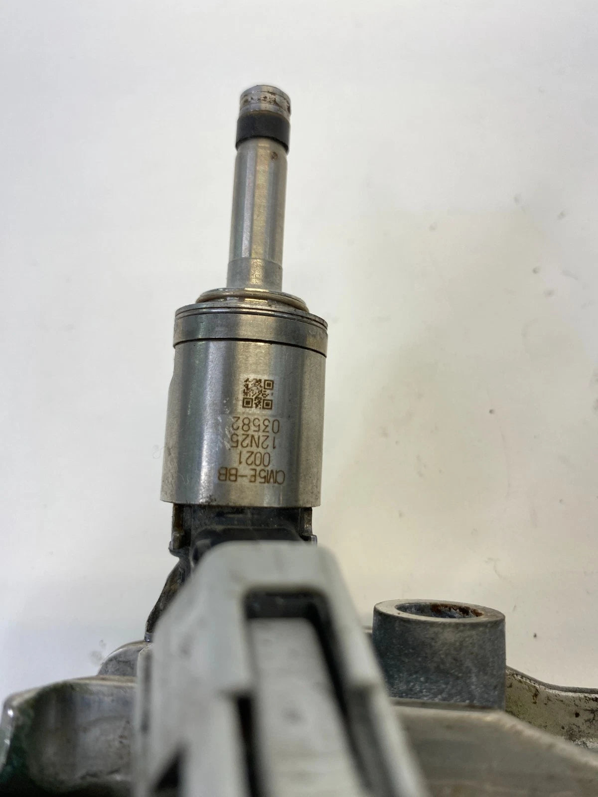 2012-2017 FORD FOCUS 2.0L L4 A/T FUEL INJECTION RAIL W/ INJECTORS CM5E-9H487-AH