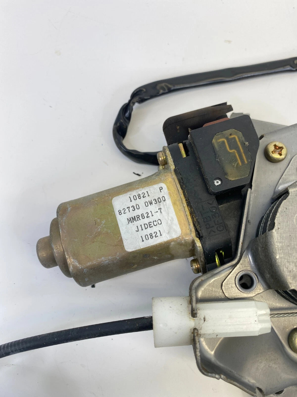 2001-2004 NISSAN PATHFINDER REAR RIGHT SIDE DOOR WINDOW REGULATOR W/ MOTOR OEM