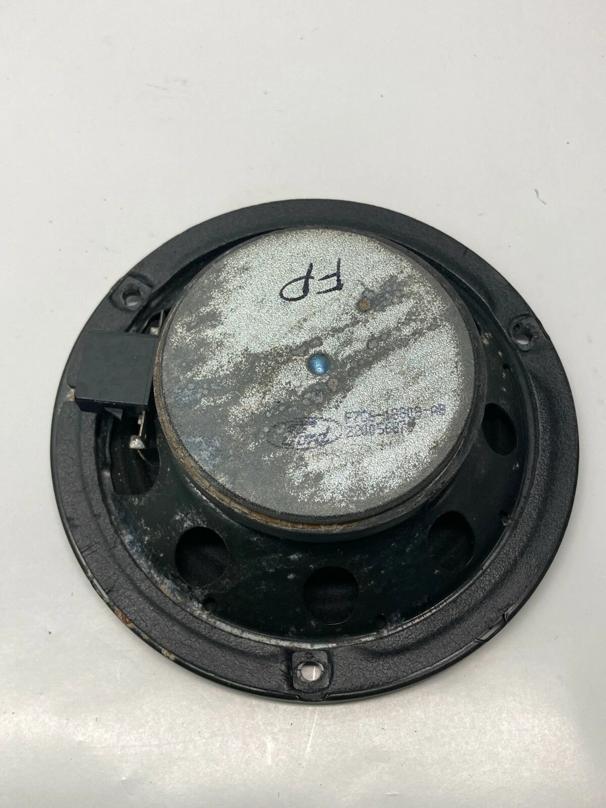 1997-2003 FORD ESCORT FRONT RIGHT SIDE DOOR AUDIO SPEAKER F7C6-18808-AB OEM
