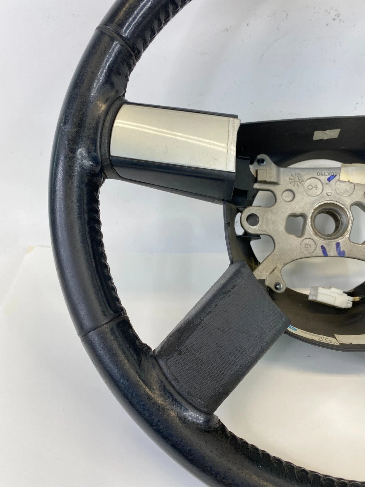 2005 2006 2007 2008 DODGE MAGNUM LEFT DRIVER SIDE STEERING WHEEL ASSEMBLY OEM