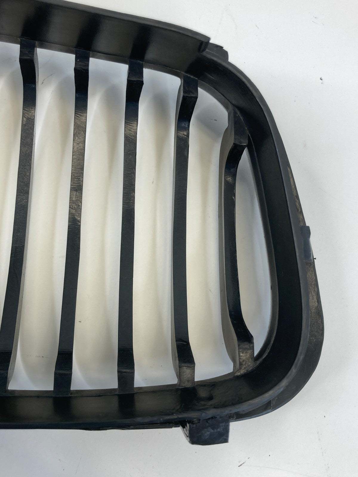 1999 2000 BMW 323i 2001 325i Front Left Driver Side Bumper Grill Grille OEM