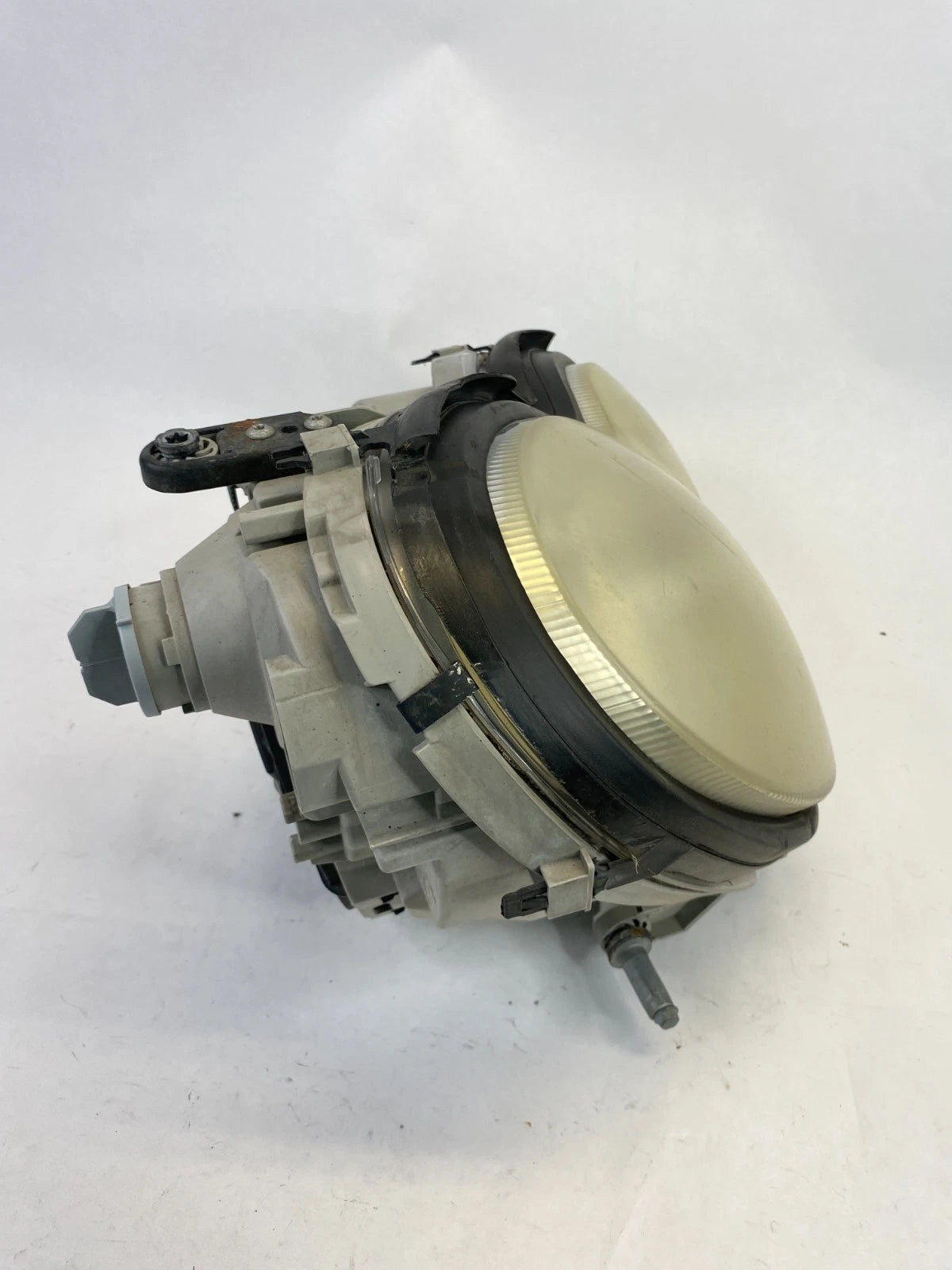 2001-2005 MERCEDES C240 RIGHT PASSENGER SIDE HALOGEN HEADLIGHT ASSEMBLY OEM