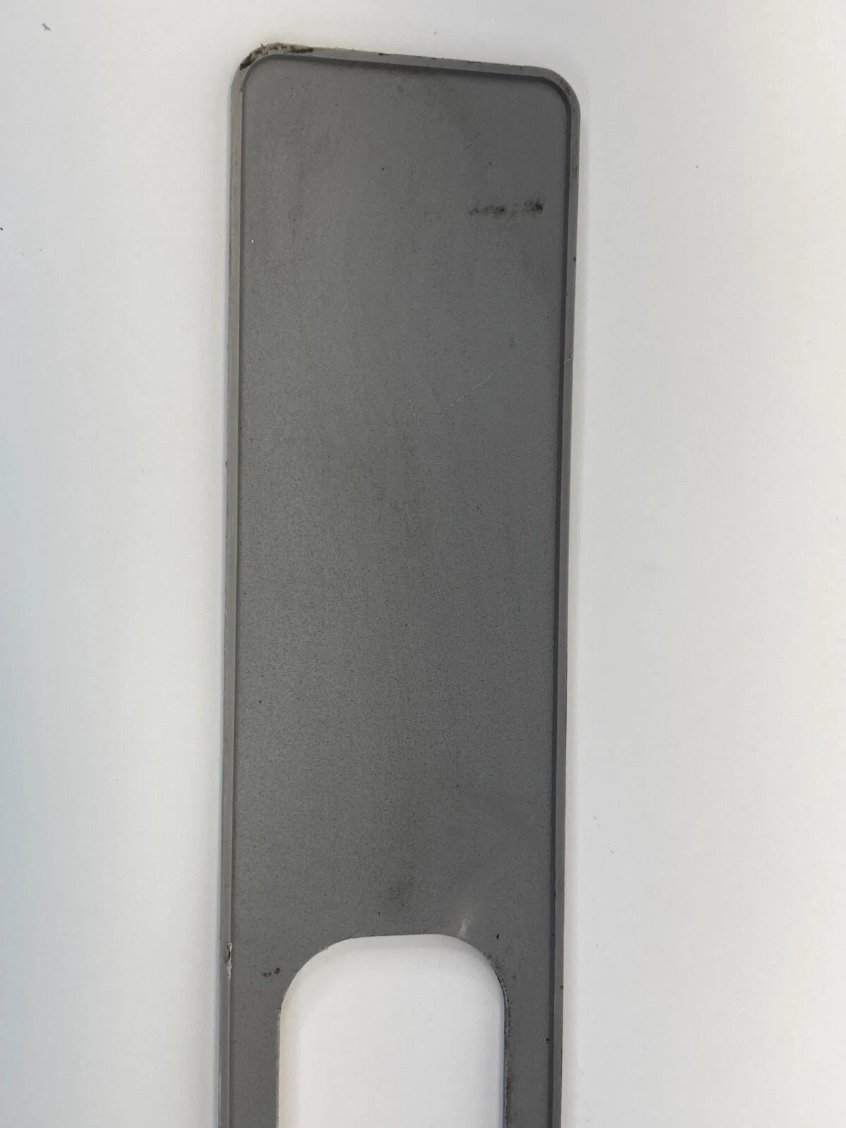 2003 2004 MITSUBISHI MONTERO SPORT LEFT CENTER PILLAR COVER TRIM MR391045 OEM