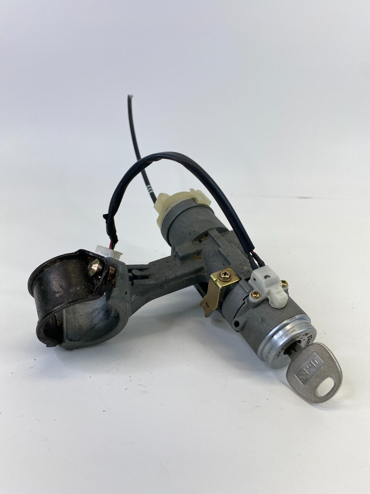 2005-2010 Kia Sportage 2.0L L4 AT Ignition Switch Lock Cylinder W/ Key OEM