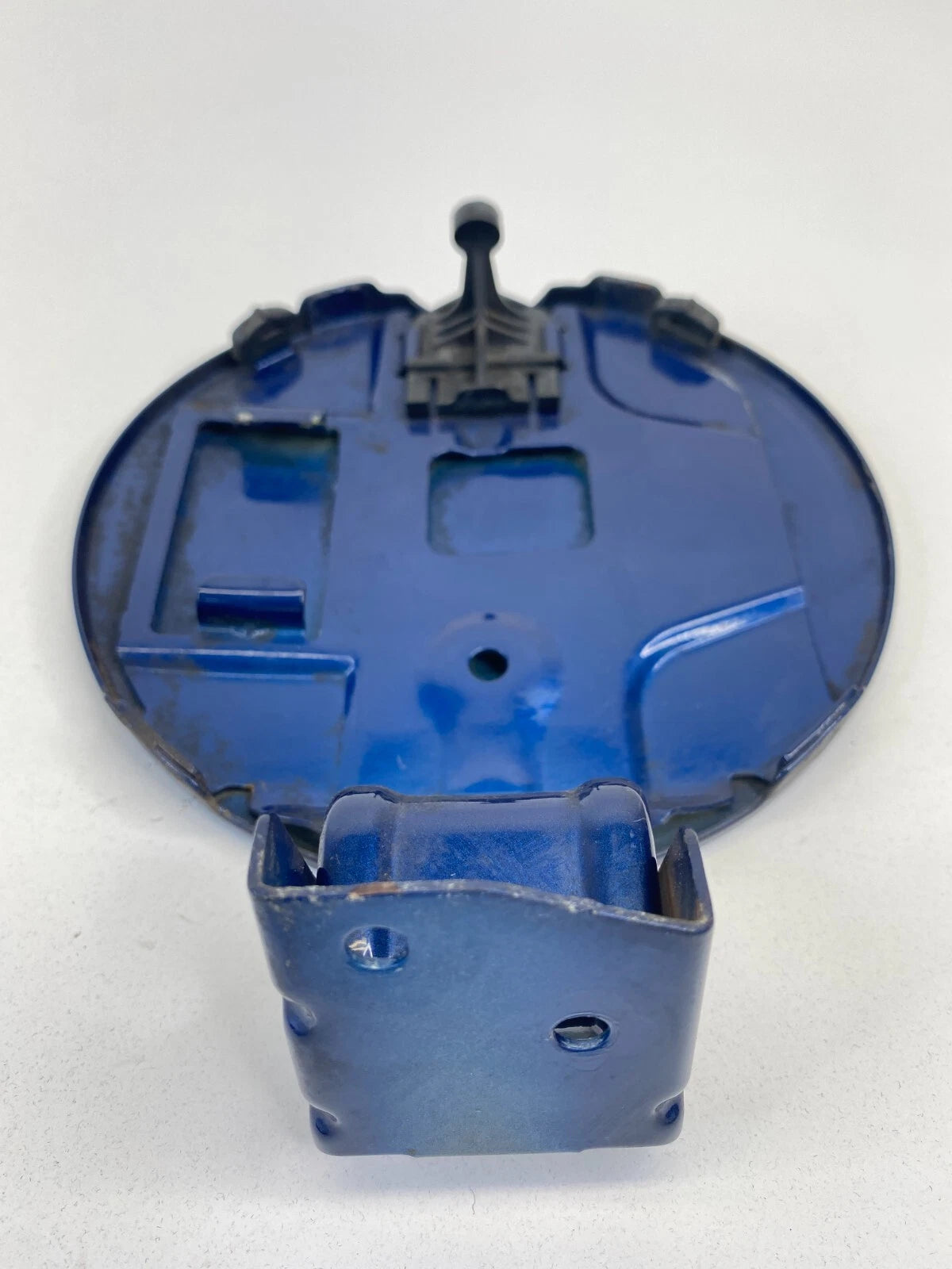 06-08 PONTIAC TORRENT 05-09 CHEVY EQUINOX FUEL FILLER DOOR TANK GAS LID COVER