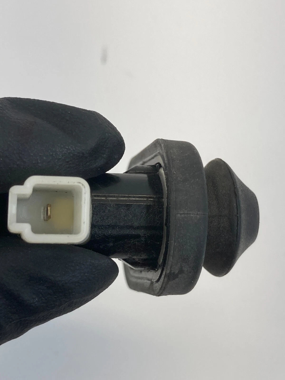 2007-2012 MAZDA CX-7 CX7 LEFT OR RIGHT DOOR LIGHT LAMP AJAR JAMB SENSOR SWITCH