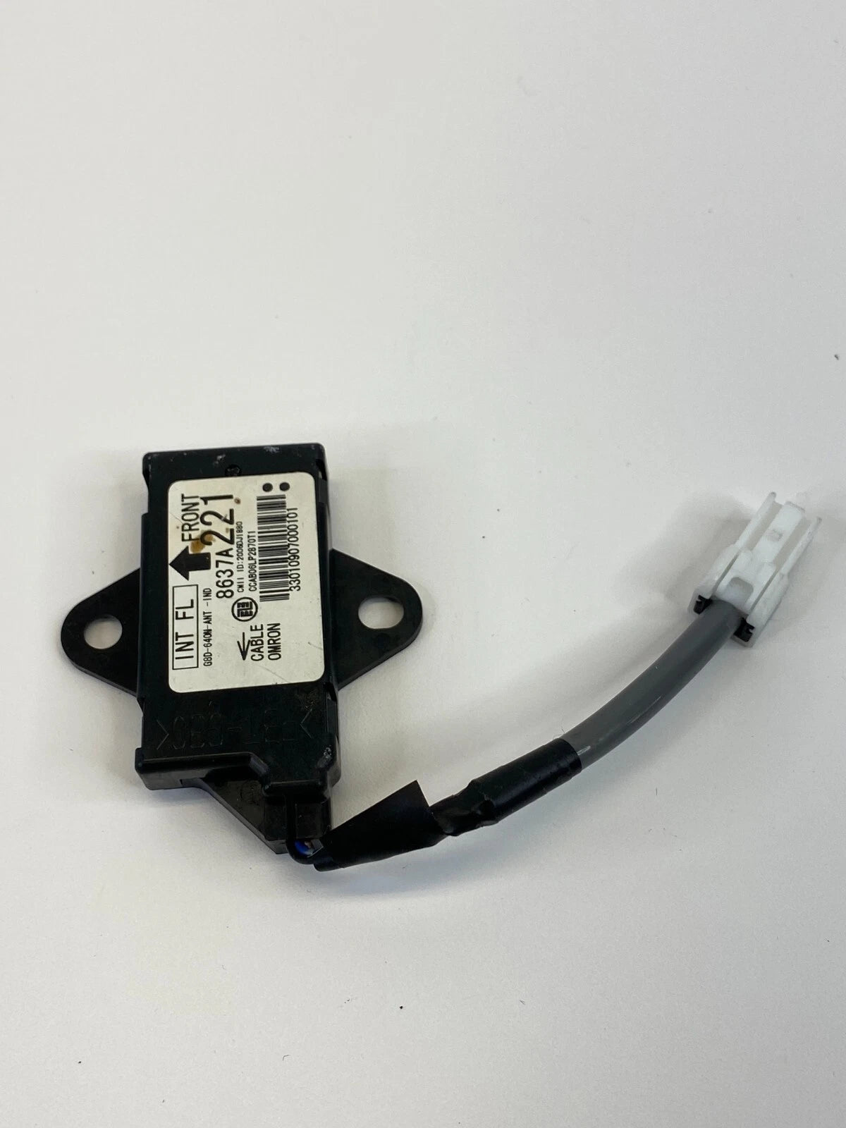 2008-2017 MITSUBISHI LANCER LEFT KEYLESS ENTRY ANTENNA RECEIVER 8637A221 OEM