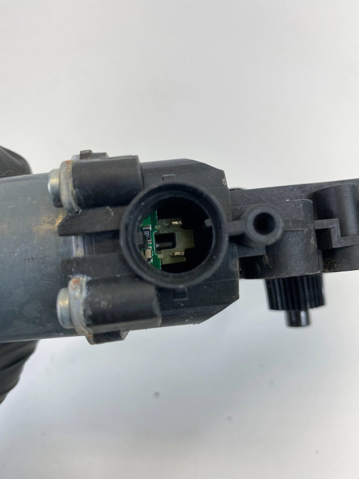 2012-2017 HYUNDAI ACCENT POWER WINDOW MOTOR REAR PASSENGER RH OEM FACTORY 402396