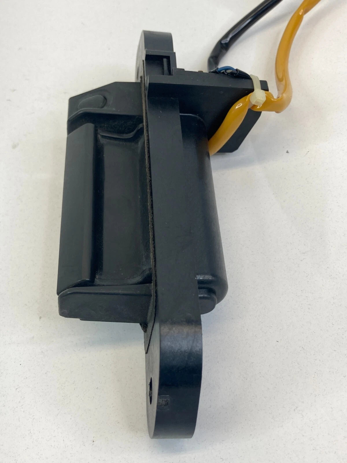 2008 2009 2010 MITSUBISHI OUTLANDER REAR LIFTGATE TAILGATE TRUNK HANDLE OUTSIDE