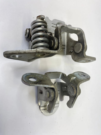 2011-2014 CHRYSLER 200 REAR RIGHT DOOR HINGES SET UPPER LOWER OEM FACTORY 85574F