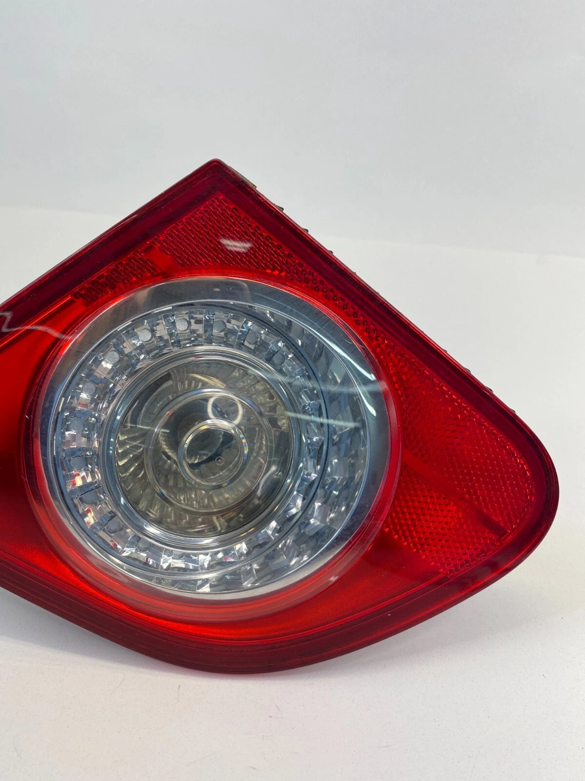 06-10 VOLKSWAGEN PASSAT SEDAN RIGHT SIDE TAIL LIGHT INNER TAILLIGHT 3C5945094E