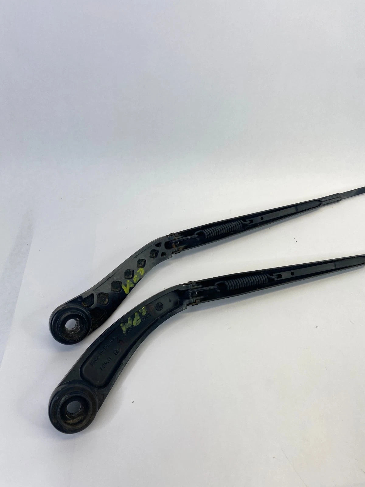 2009 2010 DODGE JOURNEY FRONT WINDSHIELD WIPER ARM PAIR SET LH RH OEM