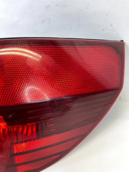 2004 2005 TOYOTA SIENNA PASSENGER RIGHT REAR TAIL LIGHT LAMP UNIT 81550AE010 OEM