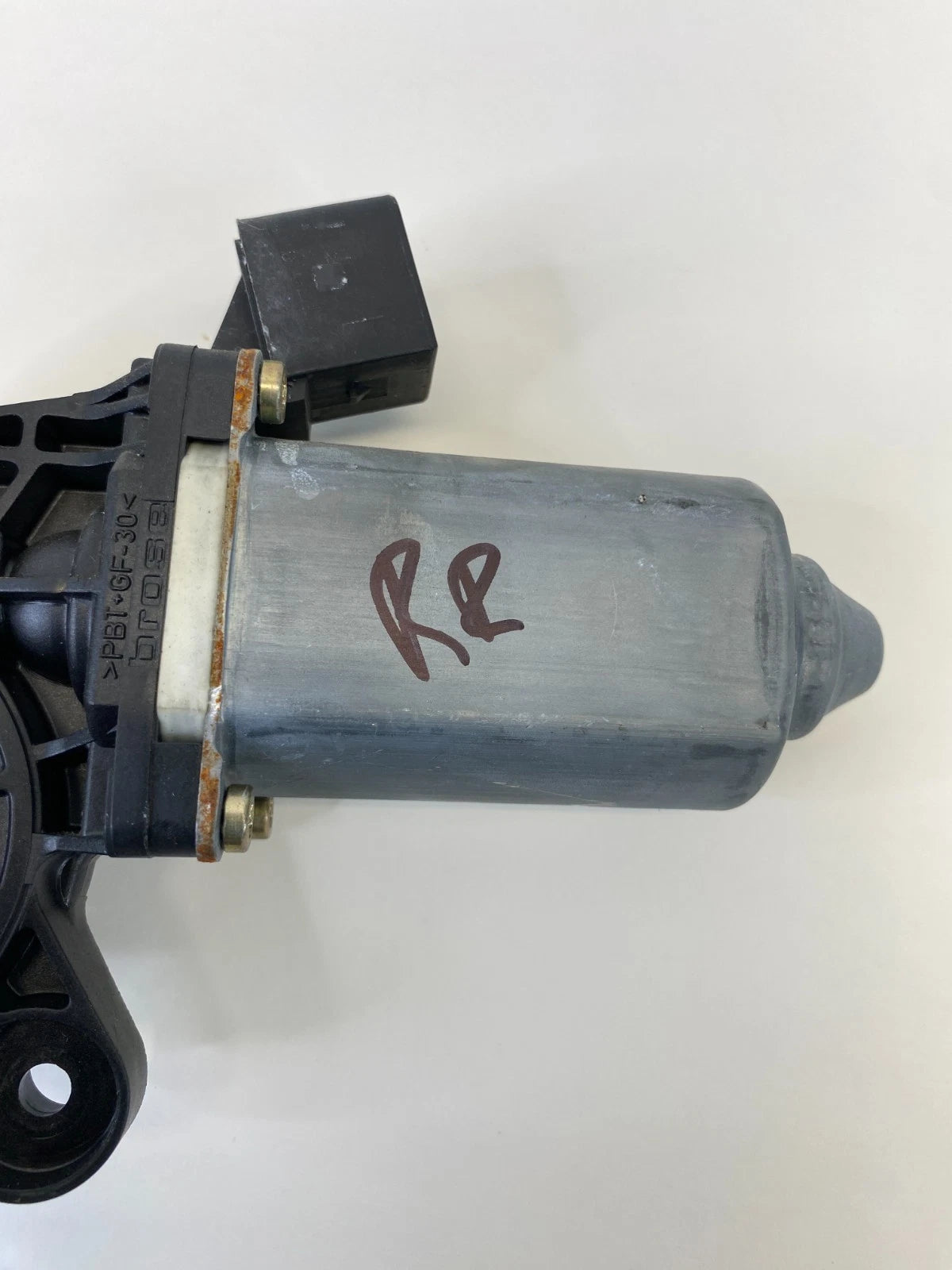 2000-2006 MERCEDES S430 REAR RIGHT SIDE WINDOW REGULATOR MOTOR 0536004901 OEM
