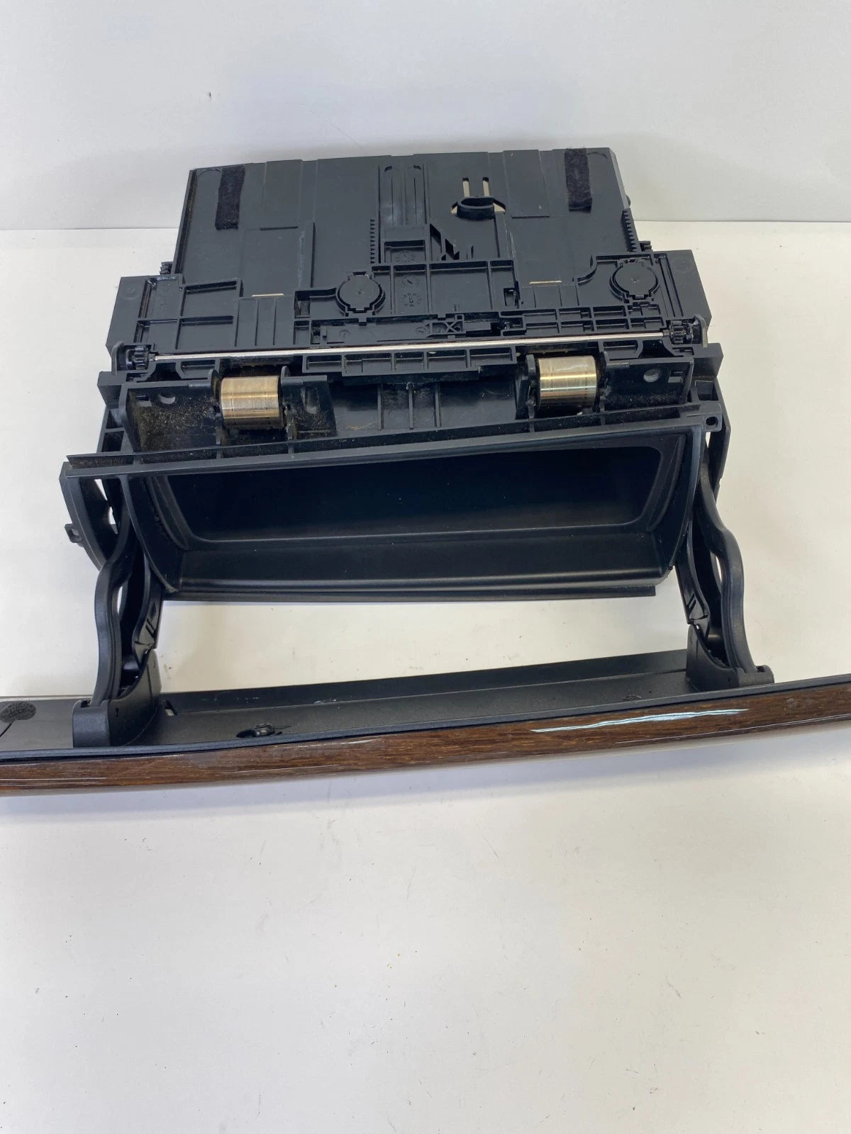 2007-2015 MINI COOPER DASH UPPER GLOVE BOX STORAGE CD CHANGER CARRIER 9166599