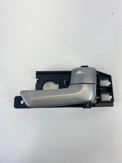 05-10 KIA SPORTAGE FRONT RIGHT PASSENGER INNER DOOR HANDLE SILVER OEM 82613-1F00