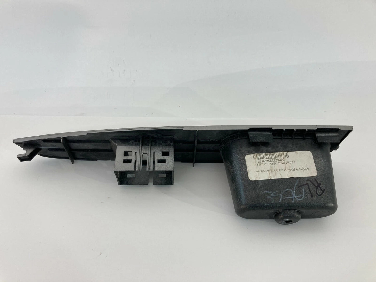 10-12 FORD FUSION REAR LEFT SIDE DOOR POWER WINDOW SWITCH BEZEL TRIM L0188058-AA
