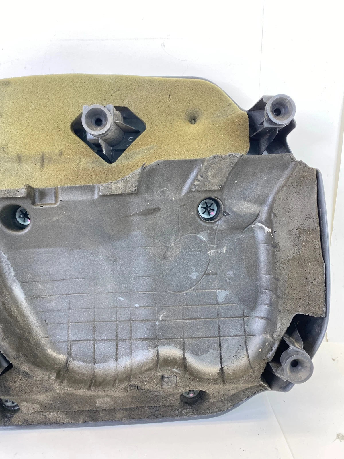 2011-2020 DODGE GRAND CARAVAN 3.6L UPPER INTAKE ENGINE APPEARANCE COVER OEM