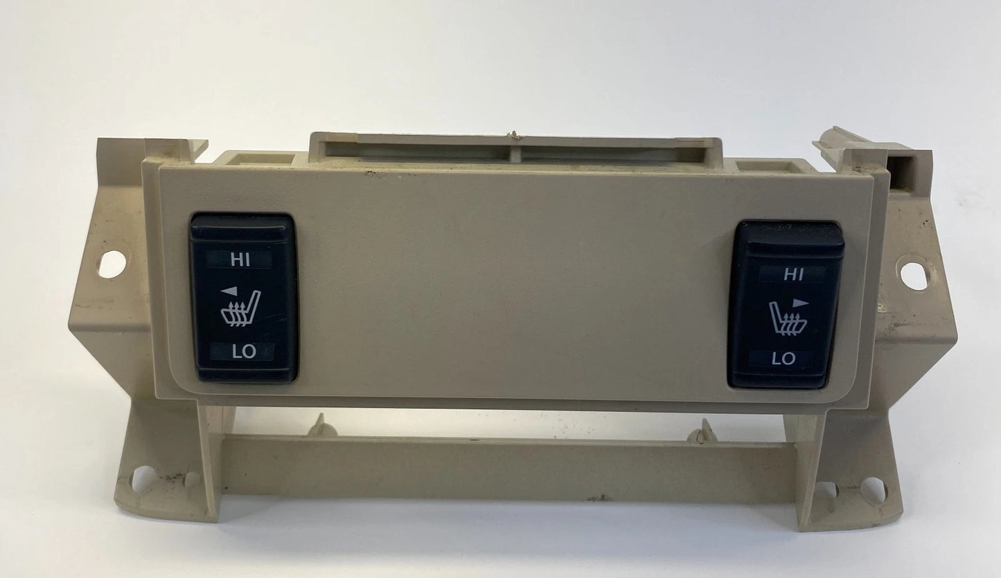 2013-2017 NISSAN PATHFINDER REAR SEAT HEATED SWITCH BEZEL RR LH OEM 96939-3KA3B