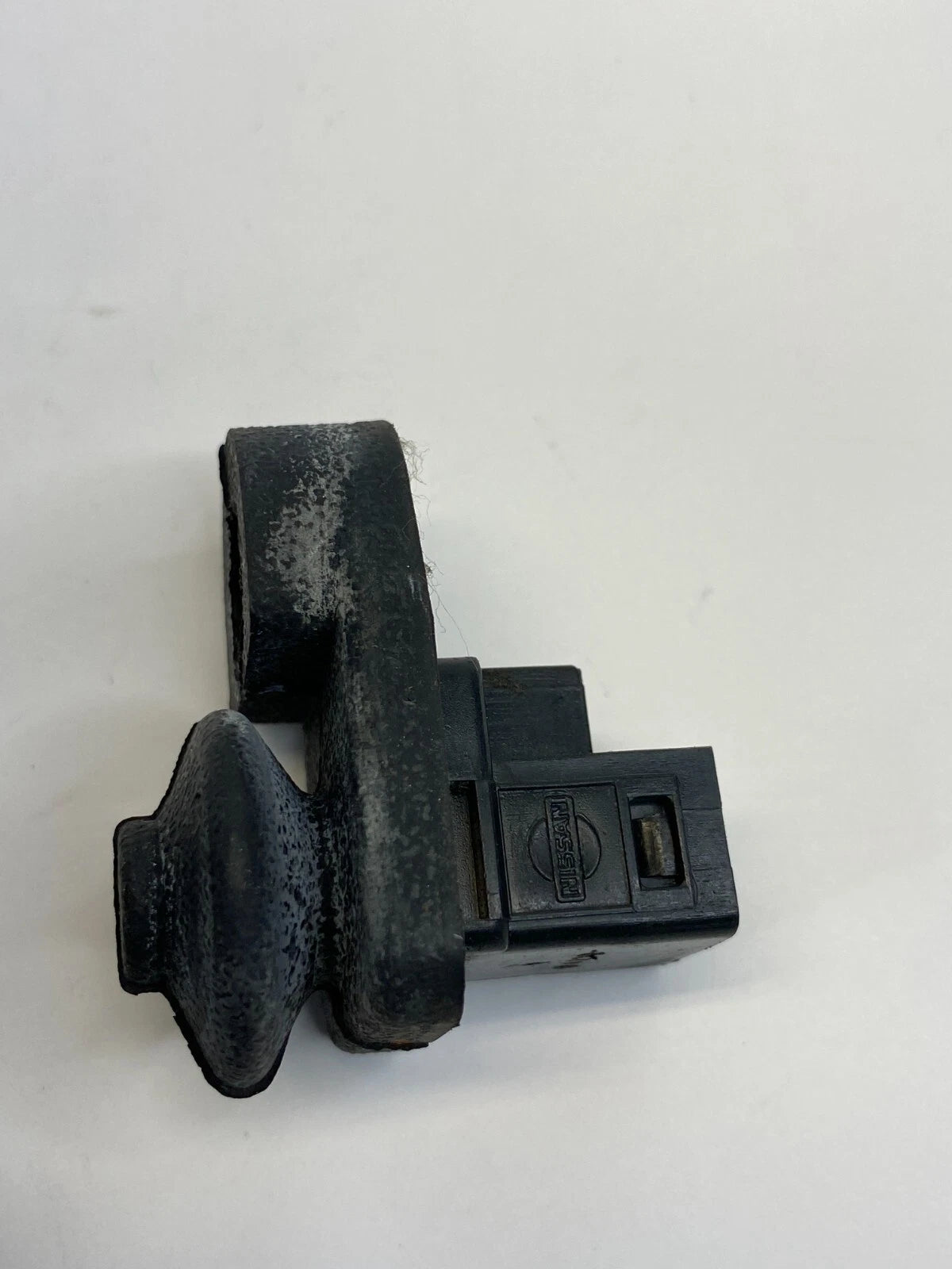 2007-2012 NISSAN VERSA FRONT RIGHT SIDE DOOR JAMB AJAR SWITCH SENSOR OEM