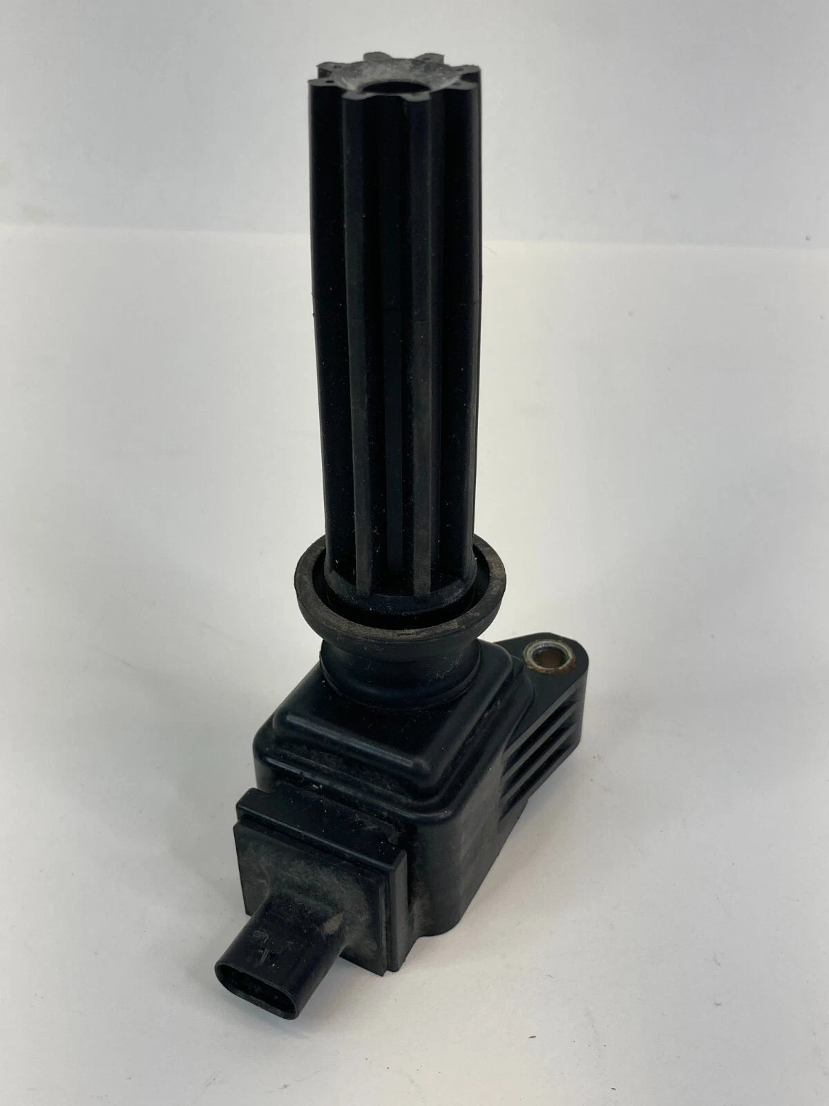 2012 13 14 15 16 17 2018 FORD FOCUS 2.0L IGNITION COIL ASSY OEM