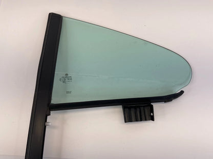 2009-2017 VOLKSWAGEN CC REAR LEFT DOOR VENT QUARTER WINDOW GLASS 3C8-845-215