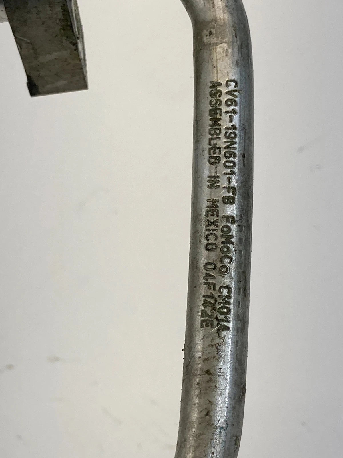 2013-2016 FORD ESCAPE AC REFRIGERANT DISCHARGE HOSE FRONT LOWER OEM CV6119N601FB