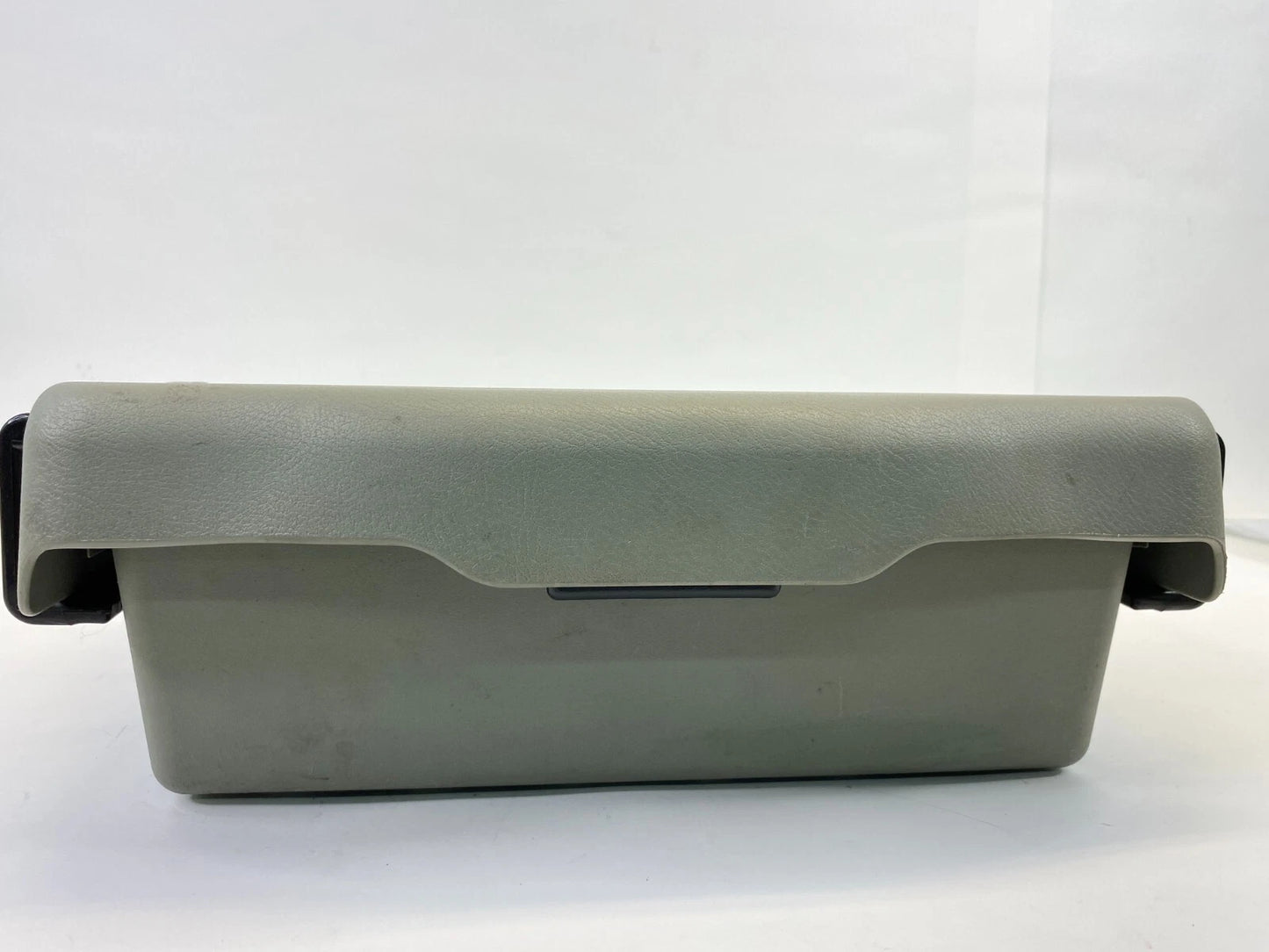 05-07 HONDA ODYSSEY FRONT RIGHT LOWER SEAT TRAY STORAGE COMPARTMENT 81395-SHJA