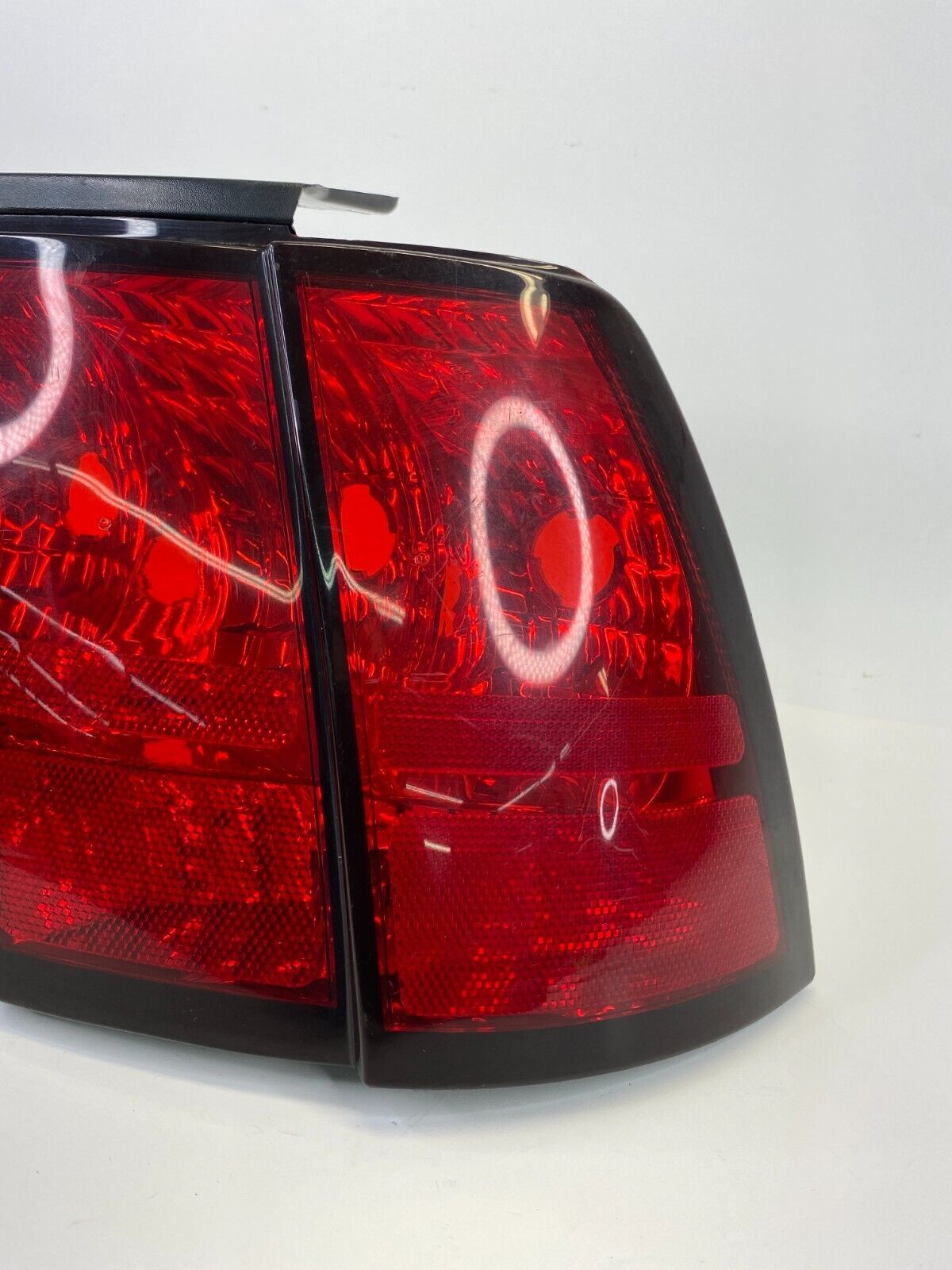 1999-2004 Ford Mustang Back Rear Right Side Tail Light Taillligh Lamp XR3313B504