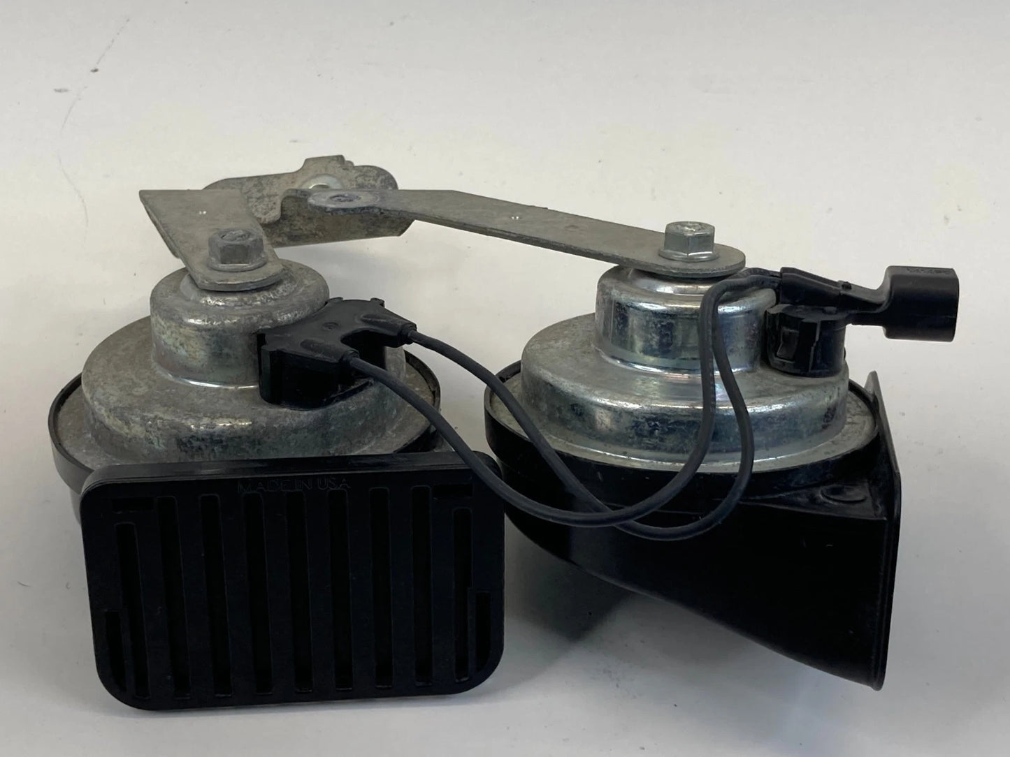 2013-2016 FORD ESCAPE HIGH & LOW HORN NOTE TONE PITCH ALARM SIGNAL E30055306 OEM