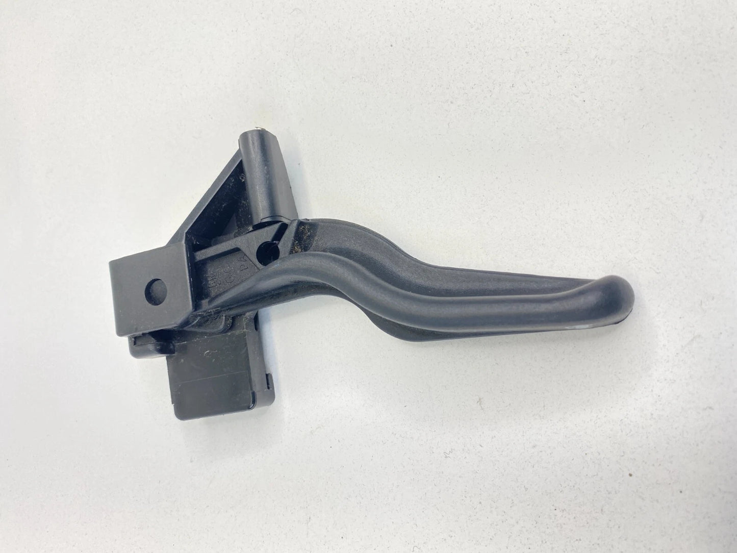 1999-2009 SAAB 9-5 95 HOOD RELEASE HANDLE OPENER BONNET 7002346 OEM