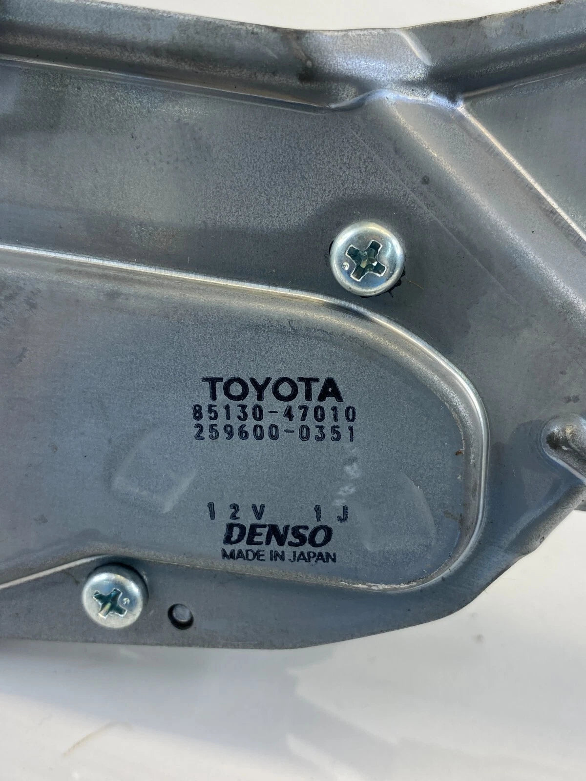 04-09 TOYOTA PRIUS REAR LIFTGATE WINDSHIELD WIPER MOTOR ASSEMBLY 8513047010 OEM