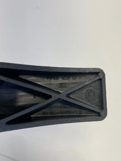 2000-2007 FORD FOCUS ACCELERATOR GAS PEDAL ASSEMBLY OEM 98AB-9P732-AF