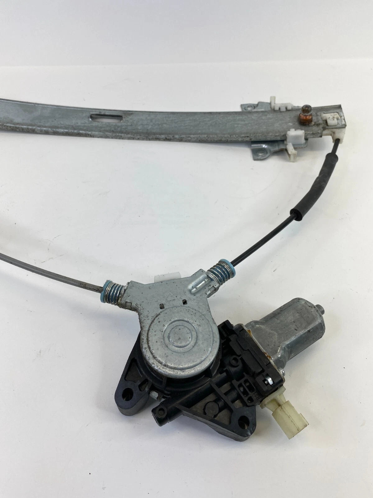 2007-2012 FORD ESCAPE FRONT RIGHT DOOR WINDOW REGULATOR MOTOR CM09257-0A OEM