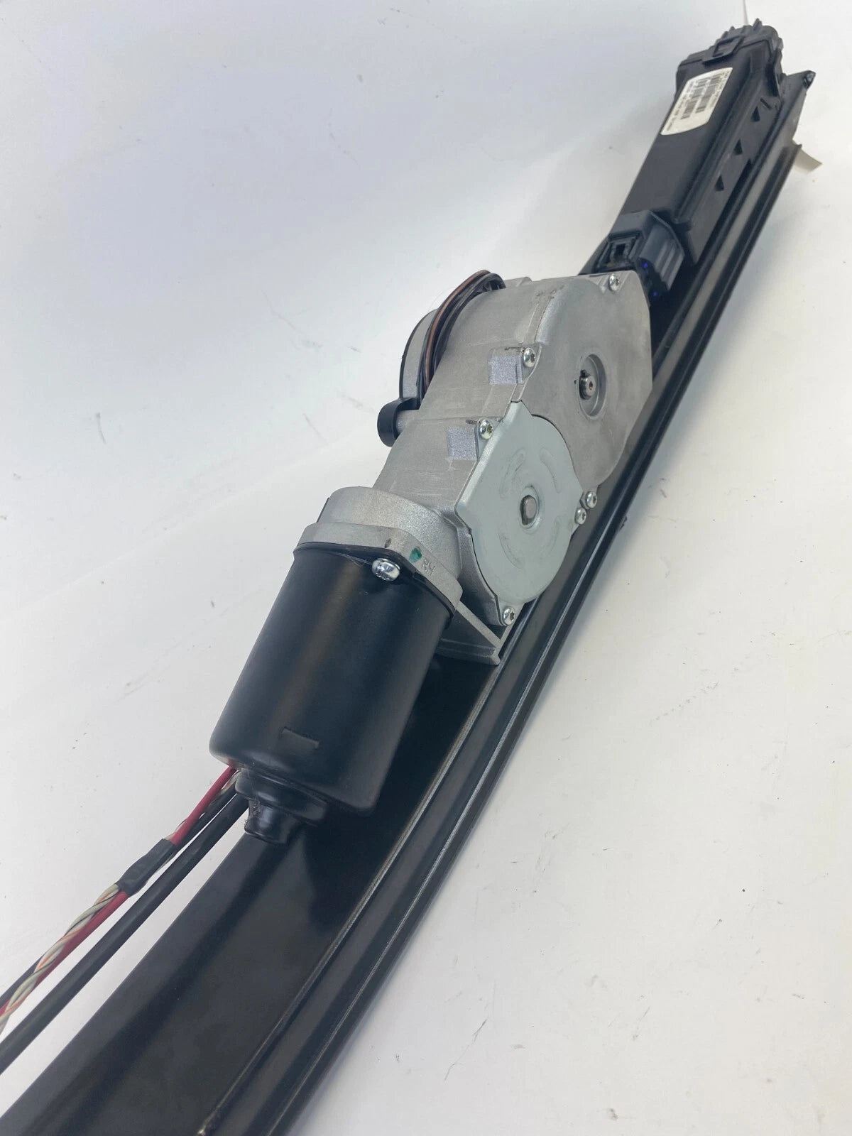 2009-2014 VOLKSWAGEN ROUTAN REAR RIGHT POWER SLIDING DOOR TRACK MOTOR 05026972AA