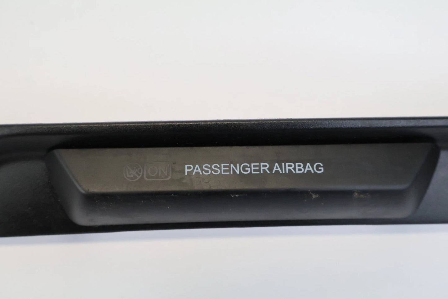 2015-2018 FORD FOCUS DASH PASSENGER LIGHT DISPLAY INDICATOR F1EB-A046B74-BCW OEM