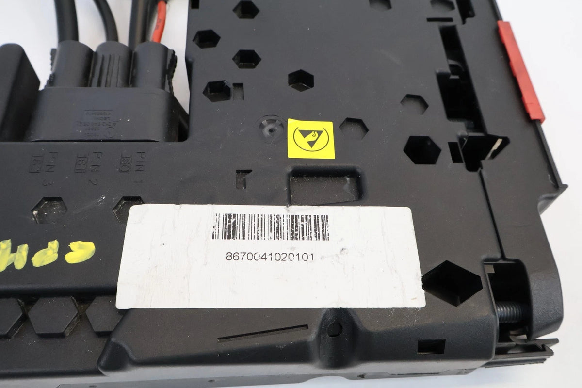 2010-2016 MERCEDES W212 E350 E550 BATTERY POSITIVE TERMINAL FUSE BOX OEM