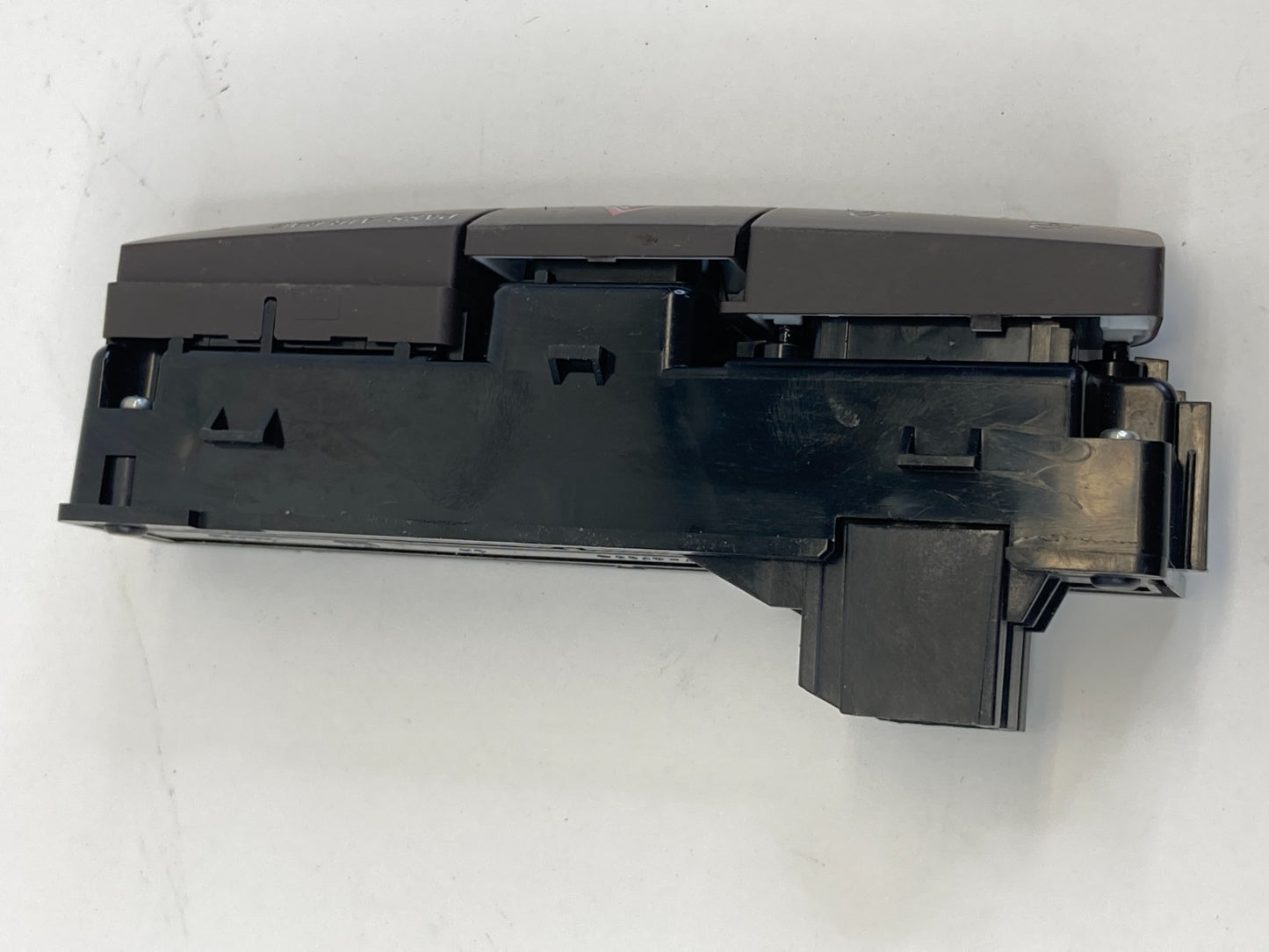 2011 2012 2013 Buick Regal Dash Hazard Warning Lock Button Switch 13320966 OEM