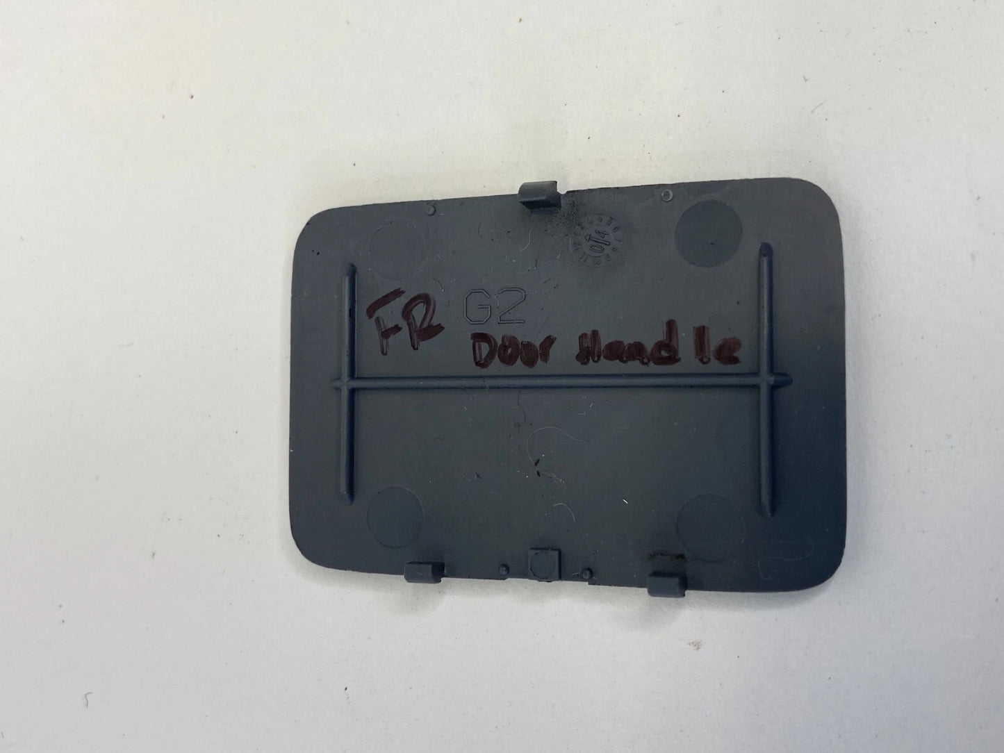 2003-2005 HONDA PILOT FRONT RIGHT PASSENGER INTERIOR DOOR HANDLE SCREW COVER OEM