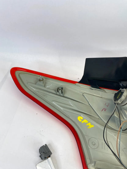 2012 2013 2014 FORD FOCUS SEDAN RIGHT PASSENGER OUTER TAIL LIGHT TAILLAMP OEM