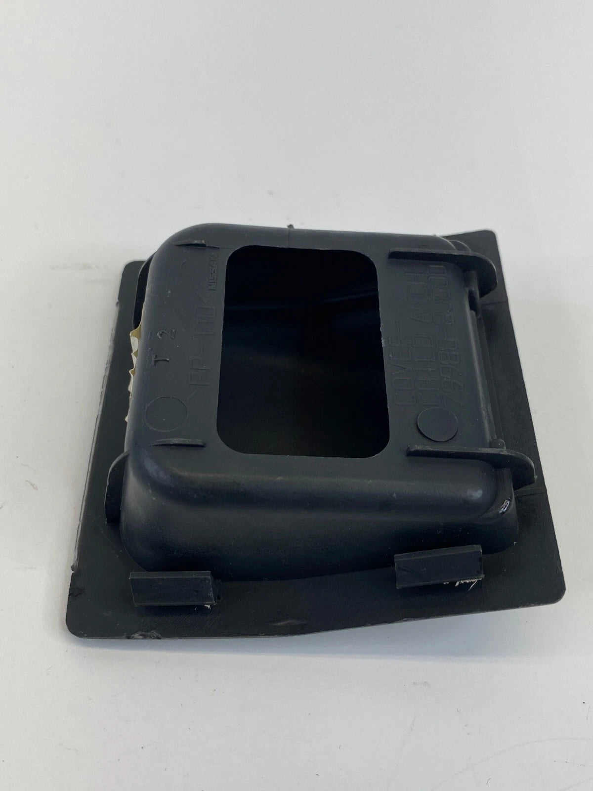 2004-2008 NISSAN MAXIMA REAR ANCHOR CHILD SAFETY COVER CAP TRIM BEZEL