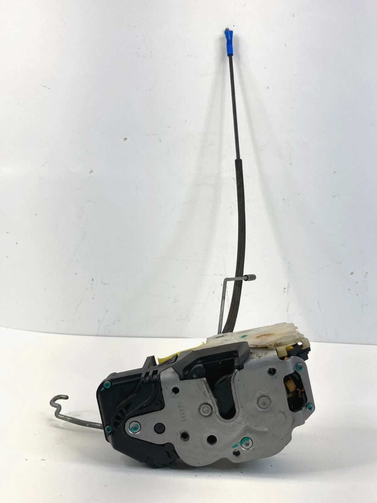 2010-2017 GMC TERRAIN REAR LEFT SIDE DOOR LOCK LATCH RELEASE ACTUATOR 20996079